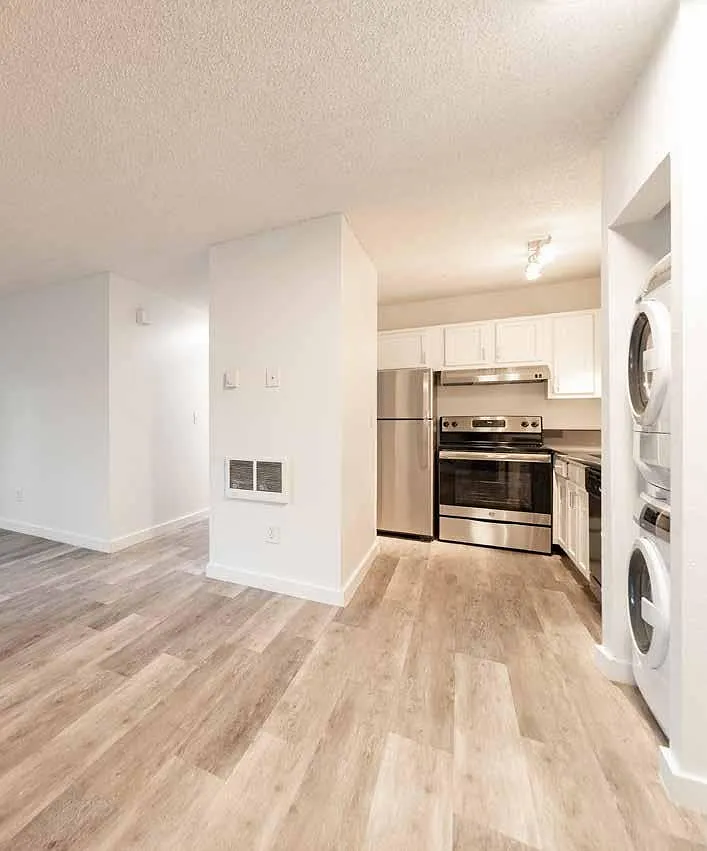 Parker Apartments — Photo 4