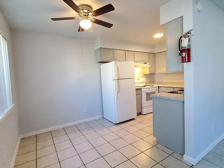 Sun Terrace Los Lunas — Photo 22