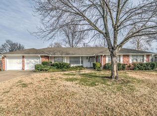 512 Castle Rd, Bartlesville, OK 74006