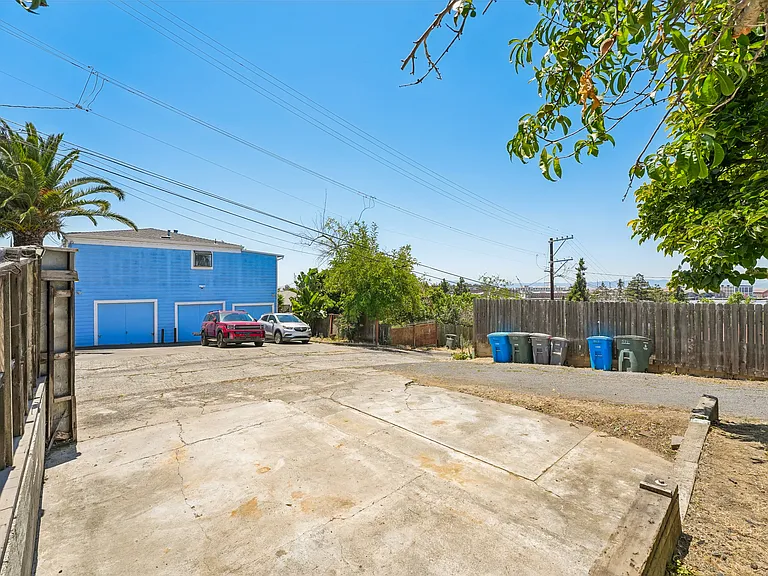 517 Branciforte St — Photo 74