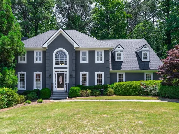 10985 Wilshire Chase Dr, Johns Creek, GA 30097