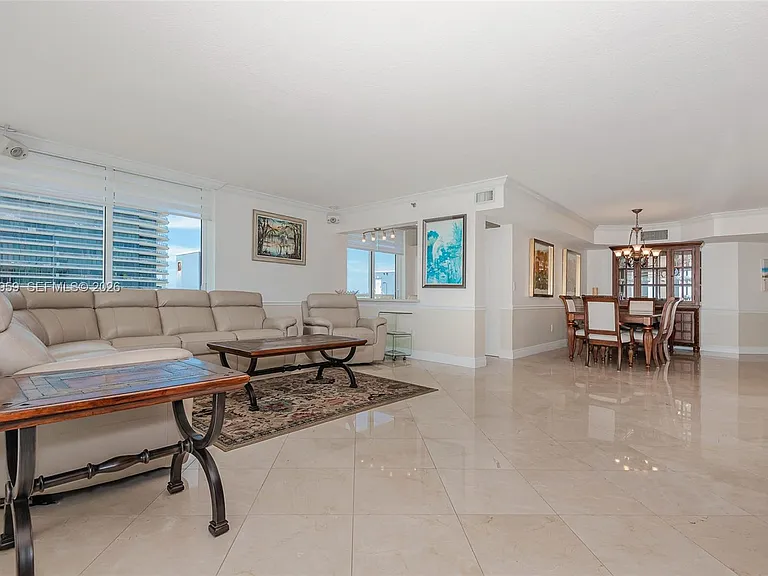 8855 Collins Ave #8J — Photo 10