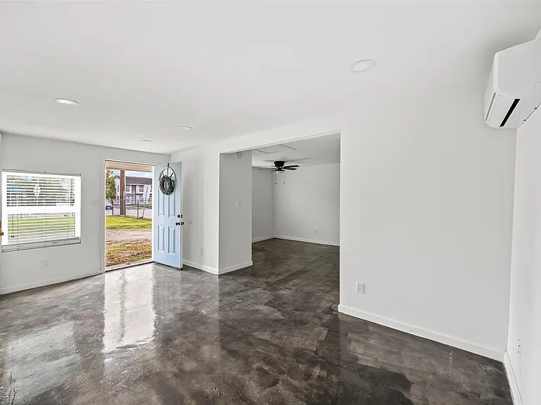 7303 Market St — Photo 16