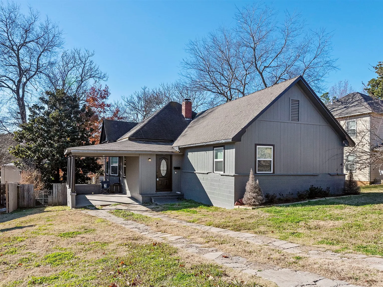 3 bed, 3.5 bath, 1974 sqft, $2,200 — Photo 2