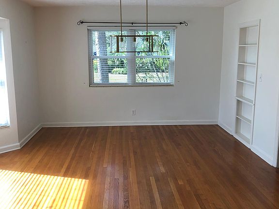 Living Room /Dining Room