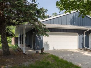 1427 23rd St S, Fargo, ND 58103