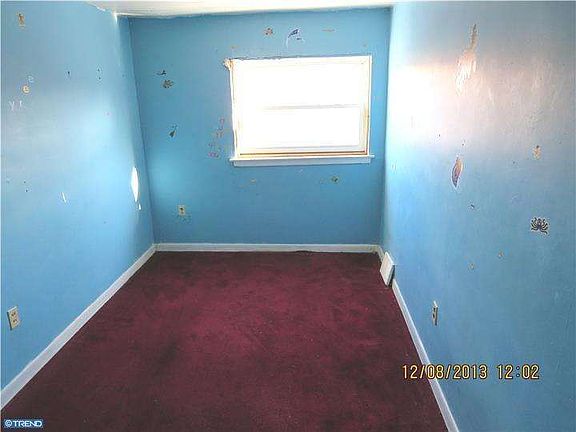 5th image of 2416 Wainwright St