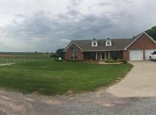 1319 W Mountain Heights Rd, Fort Cobb, OK 73038