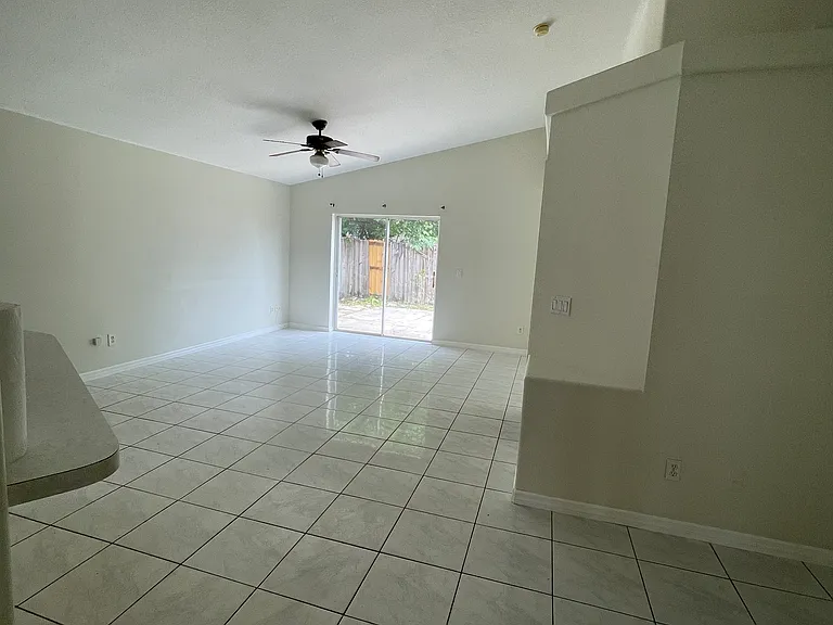 3917 Kimball Ave — Photo 12