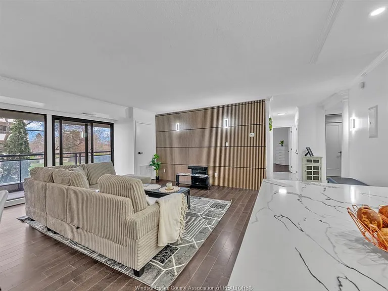 5125 Riverside Dr E #202 — Photo 8