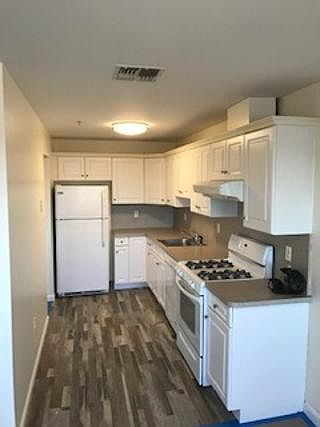1st image of 67 Hamilton Ave