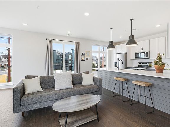 3rd image of 1509 Porter Rd #301