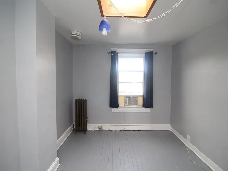 3010 Guilford Ave — Photo 37