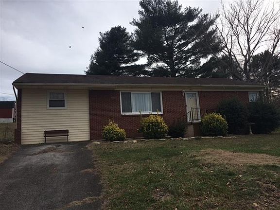 2nd image of 914 N Outer Dr