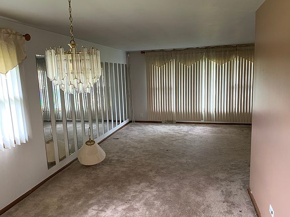 5th image of 14501 Blackstone Ave
