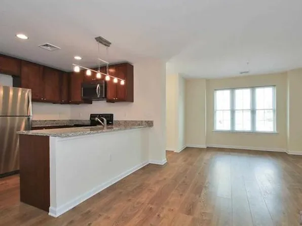 1 Matt Fenton Dr #1, Little Ferry, NJ 07643