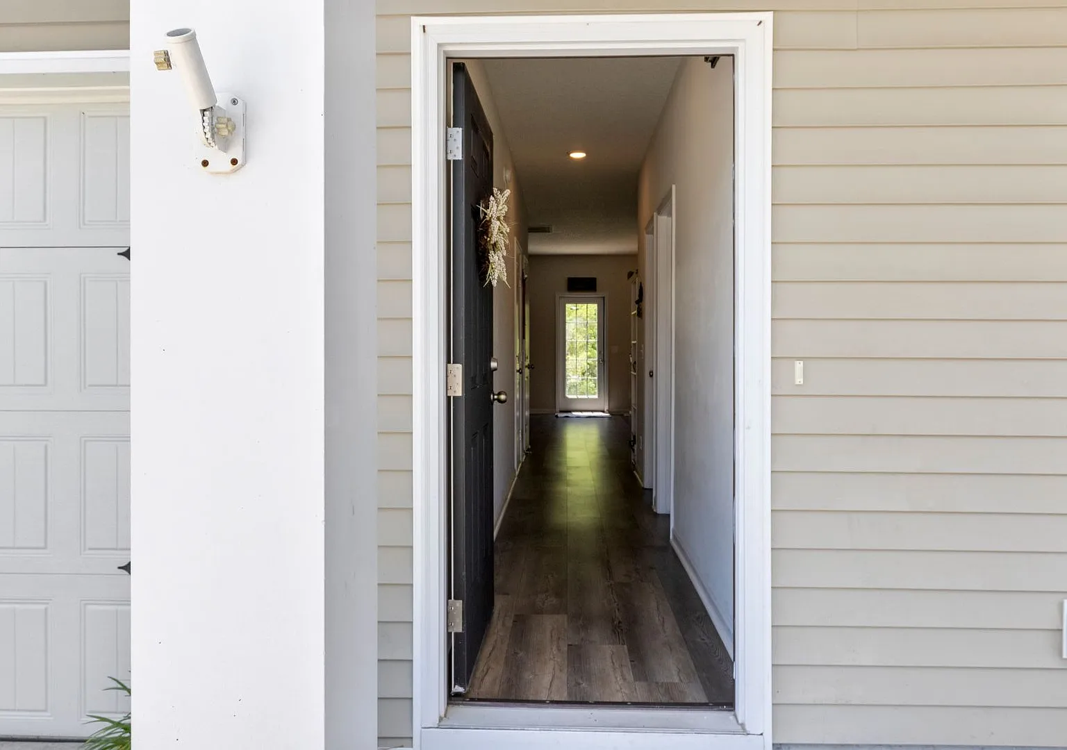 5 Bedroom Home Close to Ft. Stewart — Photo 2