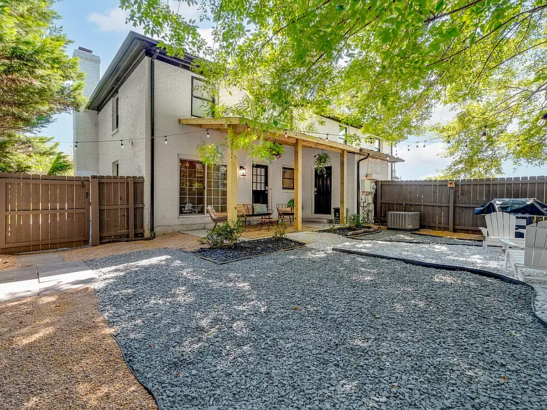 Rea Rd — Photo 37