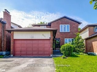 369 Hickling Trl, Barrie, ON L4M 6A9