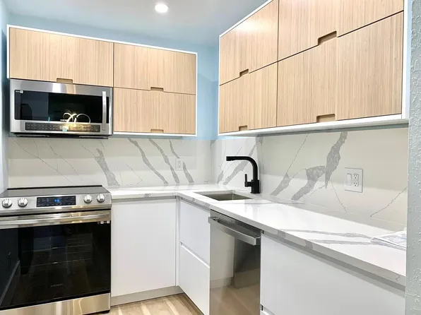 2850 NE 14th St #306B, Pompano Beach, FL 33062