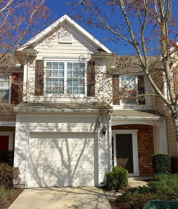 Front of townhome