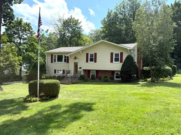 37 Ambar Pl, Bernardsville Boro, NJ 07924