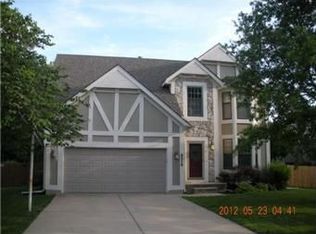 8215 W 149th Ter, Overland Park, KS 66223