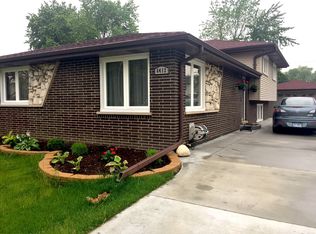 6412 W 83rd Pl, Burbank, IL
