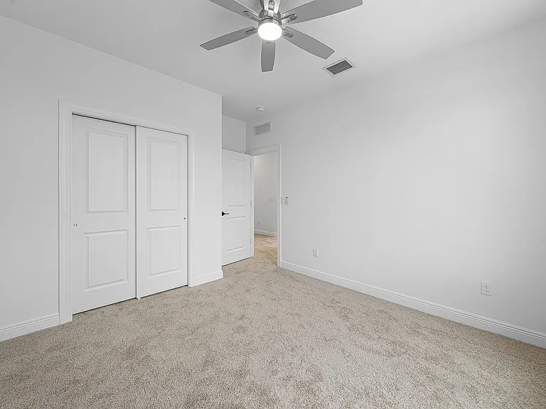 920 SW Newfield Ave — Photo 35