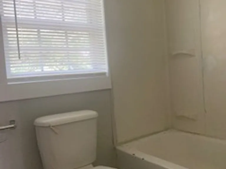 807 Bowie St #B — Photo 17