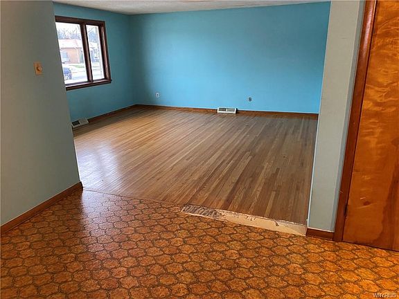 2nd image of 14 Jane Dr
