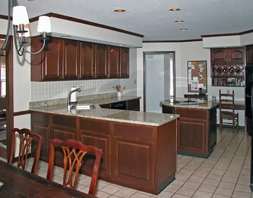 State of the Art Cherry Kitchen w/ new granite! 