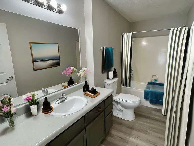 Jefferson Lakes Apartments — Photo 5