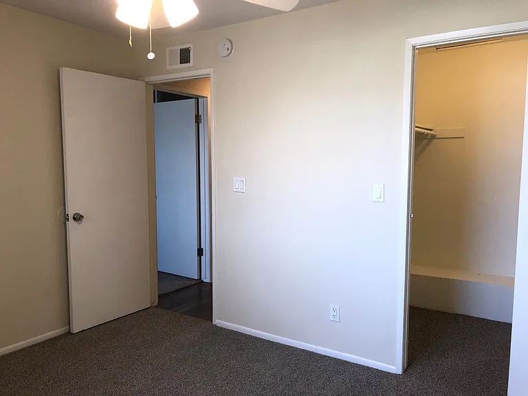 8362 Atlanta Ave — Photo 17