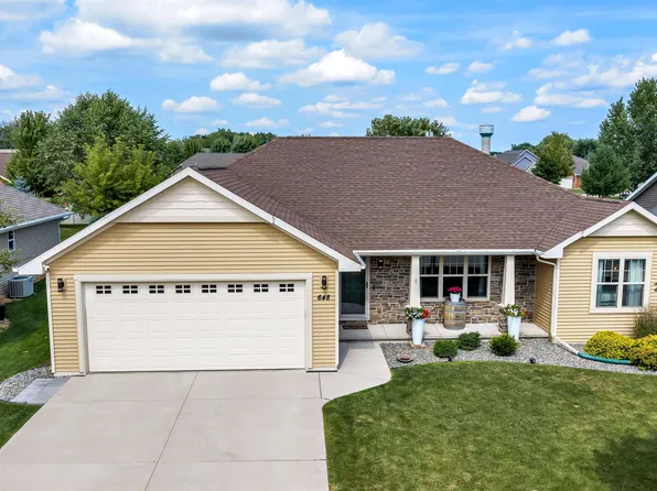 648 Pebblestone Cir, Hobart, WI 54155