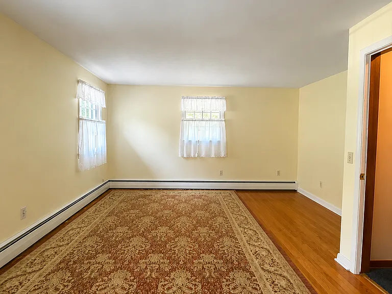 240 Ridgefield Rd #1 — Photo 11