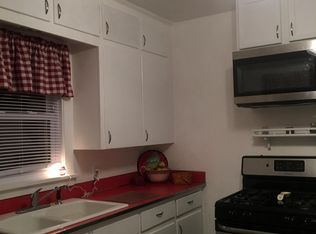 113 W Frank St, Geneseo, IL 61254