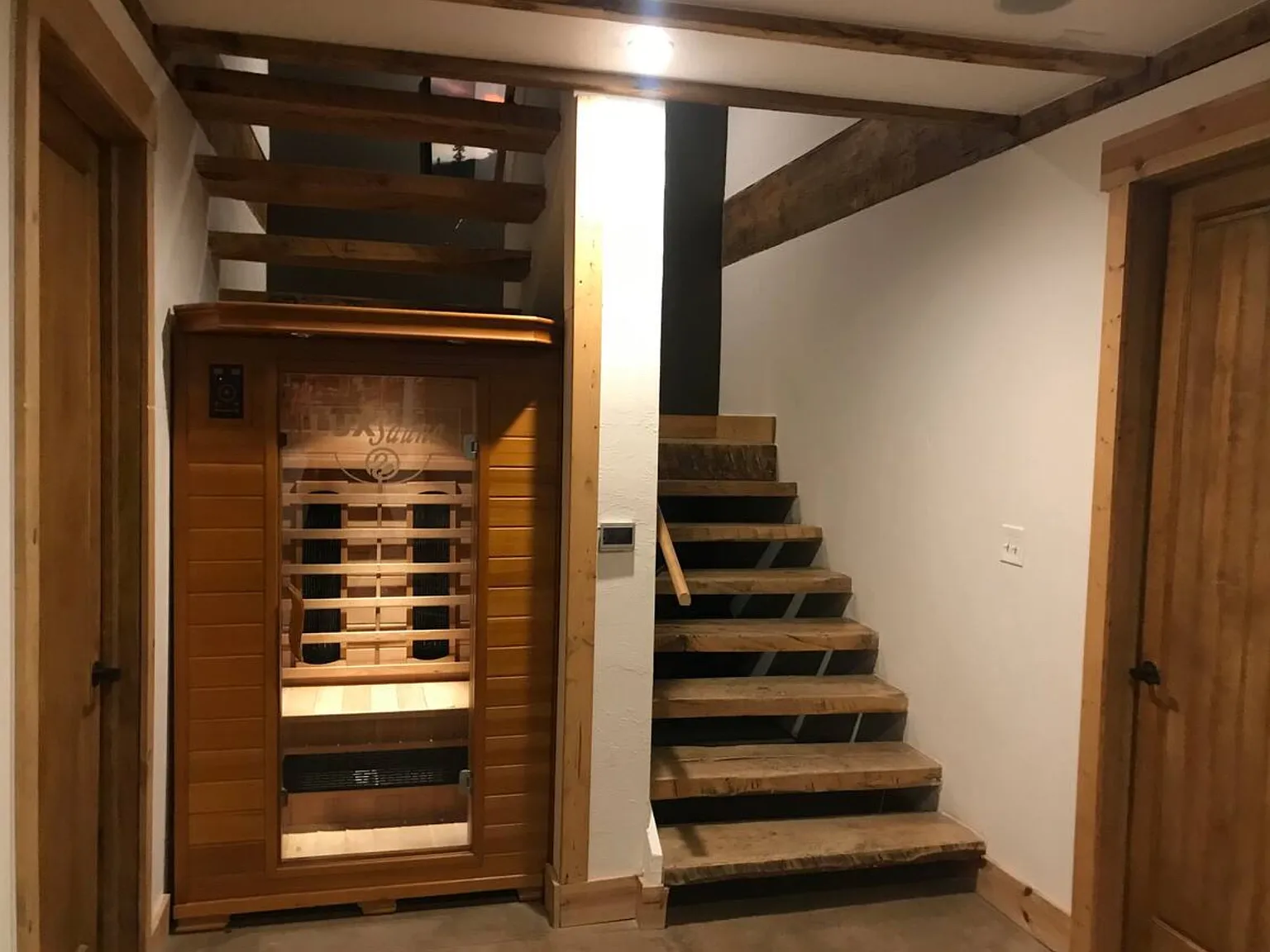 5 bed, 4083 sqft, $6,000 — Photo 3