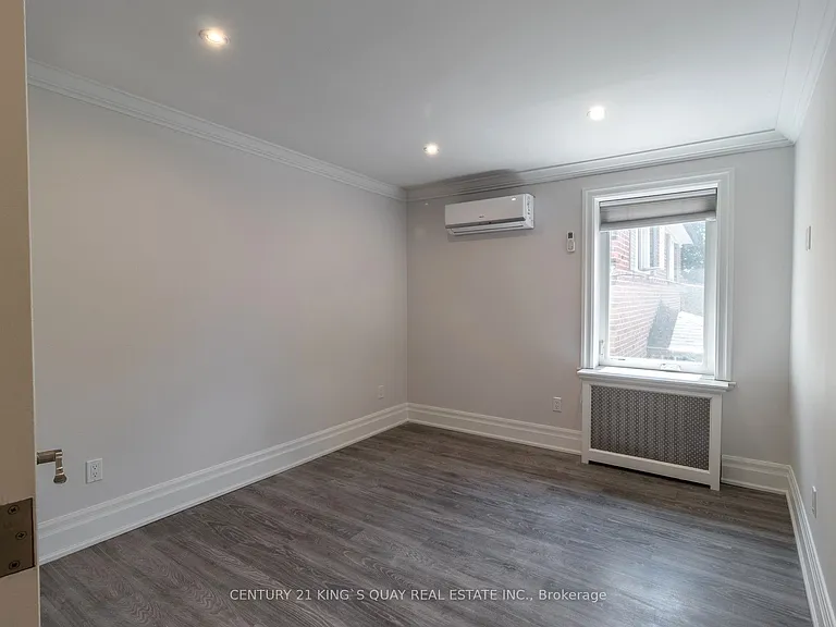 301 Cleveland St #301 — Photo 10