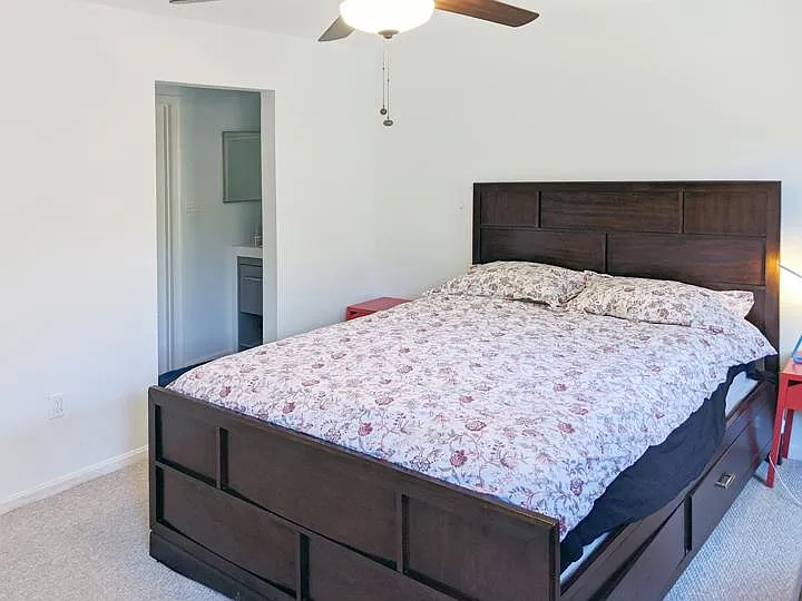 440 W Glebe Rd — Photo 12