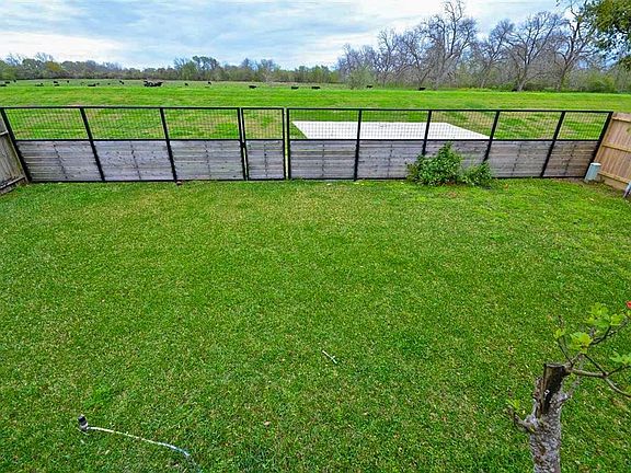 The serene view of pastures take you away from the hustle & bustle of the city life