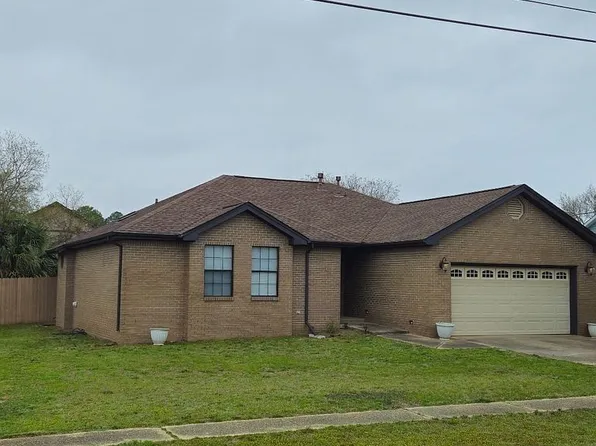 2253 Kerra Ln, Navarre, FL 32566