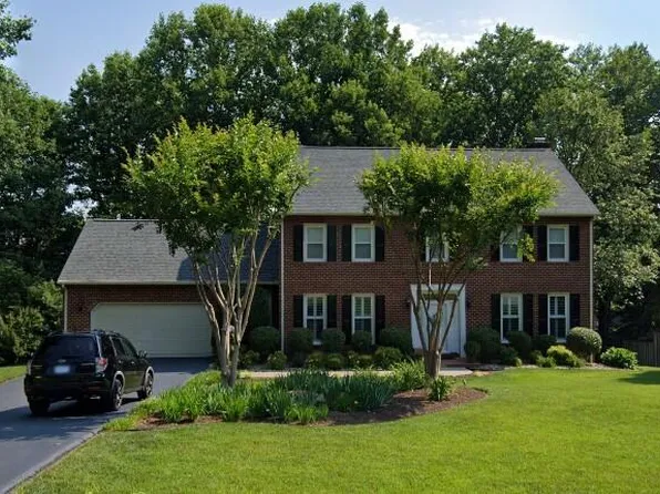 807 Stayman Rd, Roanoke, VA 24019