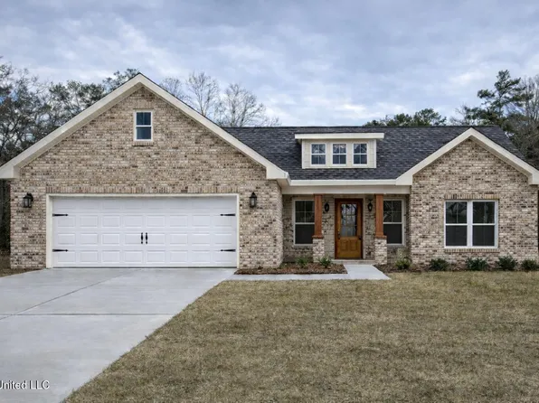 1777 Granhurst Dr, Gautier, MS 39553