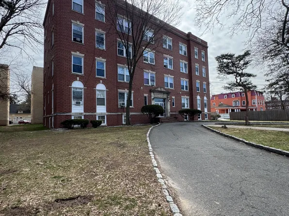 713 Liberty St #205, Plainfield, NJ 07060