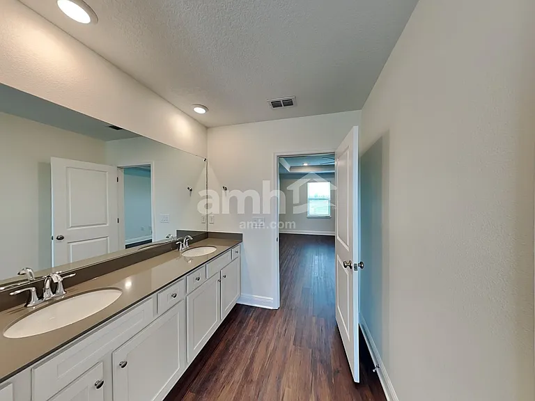 14531 Cedar Mill Dr — Photo 13