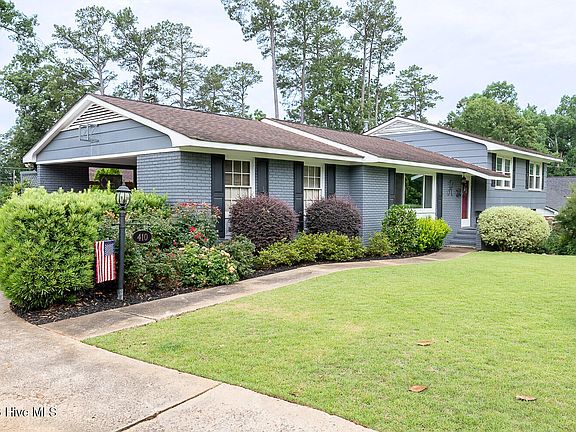 2nd image of 410 Sheffield Circle