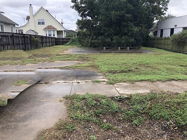 1st image of 7119 W End Blvd