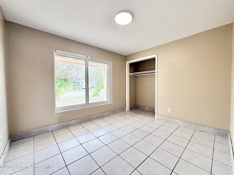 1635 Nassau St — Photo 8