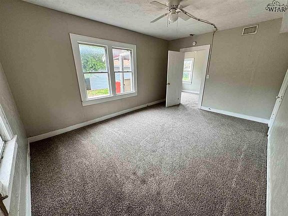 3rd image of 3006 Avenue K